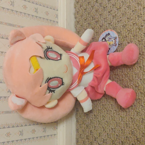 Cute doll stuffy - Picture 1 of 3